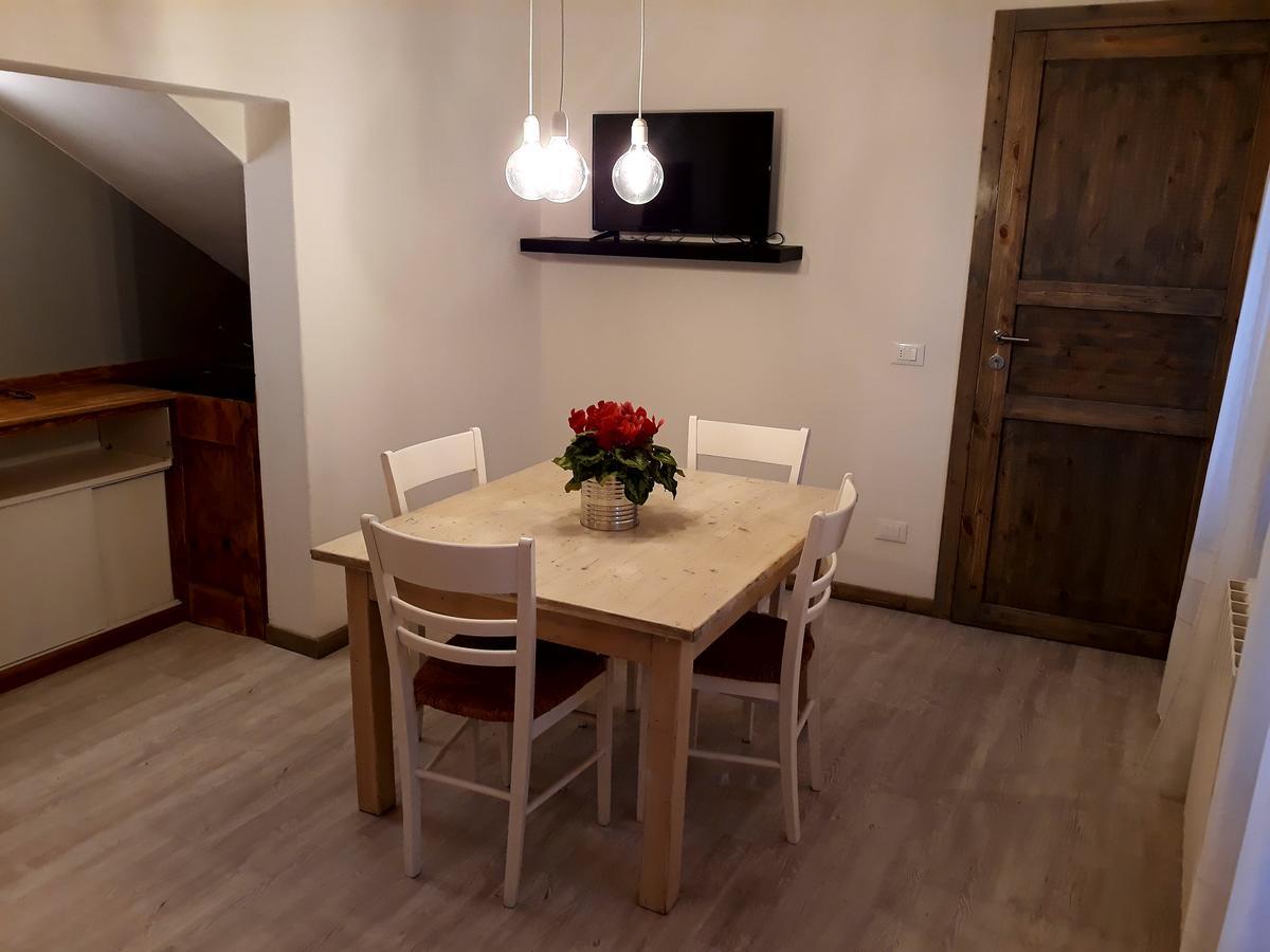 Casa Giulietta & Romeo Apartment มอนเตคคิโอ มัจจอเร ภายนอก รูปภาพ